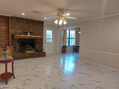 213 W Los Angeles St, Broken Arrow, OK 74011 - photo 6