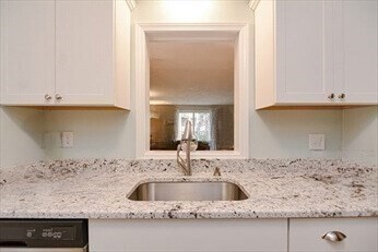 65 Greentree Ln unit 23, South Weymouth, MA 02190 - photo 3