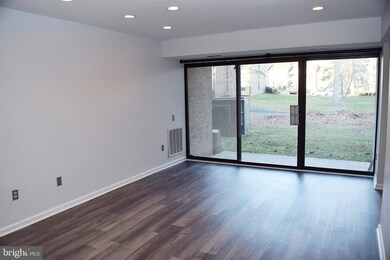 2014 Colts Neck Rd unit 2B, Reston, VA 20191 - photo 7