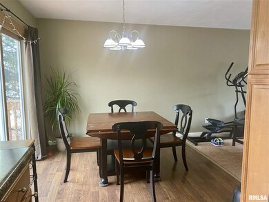 6405 Appomattox Rd, Davenport, IA 52806 - photo 5