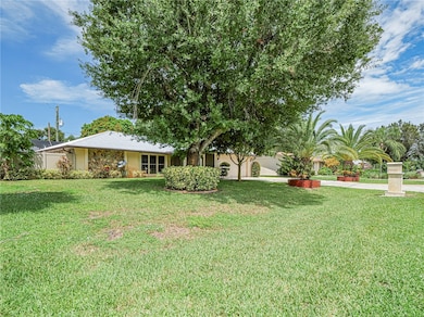 1446 5th St, Vero Beach, FL 32962 - photo 3