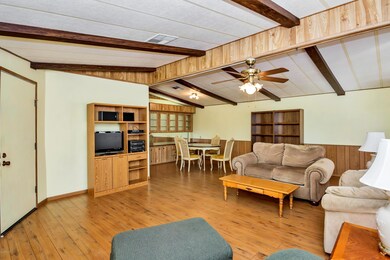 Dining & Family Room