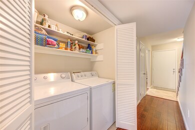 10354 Longmont Dr unit 46/2, Houston, TX 77042 - photo 7