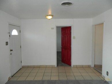 1521 D St, Wasco, CA 93280 - photo 5