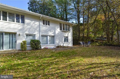 6812 Tulip Hill Terrace, Bethesda, MD 20816 - photo 2