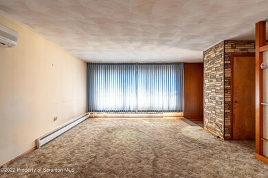 605 N Bromley Ave, Scranton, PA 18504 - photo 7