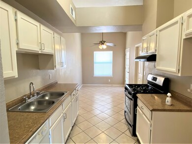 229 Tierra Linda Dr, Horizon City, TX 79928 - photo 3