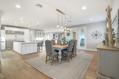 unlisted-address, Phoenix, AZ 85018 - photo 5