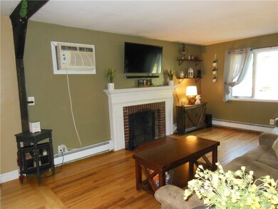 34 Macarthur Rd, Woonsocket, RI 02895 - photo 7
