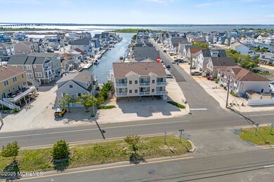 1707 Bay Blvd (45)
