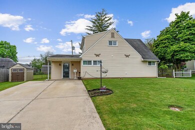 57 Red Maple Ln, Levittown, PA 19055 - photo 3