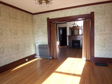Living room to Family room