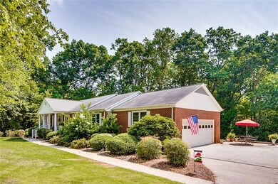 1519 Shamrock Rd, Asheboro, NC 27205 - photo 2