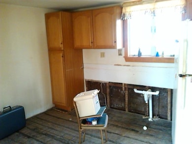 23 Cedar St, Dexter, ME 04930 - photo 6