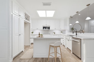 509 Forest Edge St, Burleson, TX 76028 - photo 5