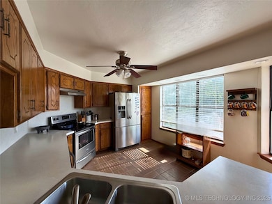 705 Shirley Ln, Madill, OK 73446 - photo 6