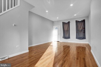 342 Carpenter St, Reading, PA 19602 - photo 5