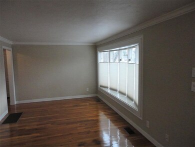 391 Colonial Dr, Portsmouth, NH 03801 - photo 6