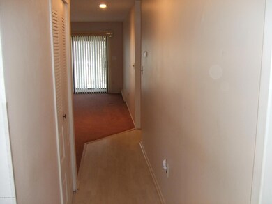 185 Cross Slope Ct unit C, Manalapan, NJ 07726 - photo 2