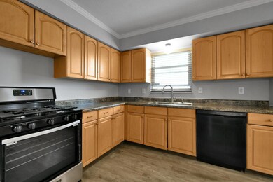 10-web-or-mls-4761-scarlet-st