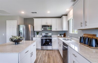 Abundant cabinet space in kitchen *Photos of furni