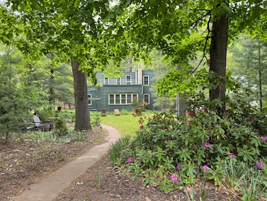 31 Mohawk Trail
