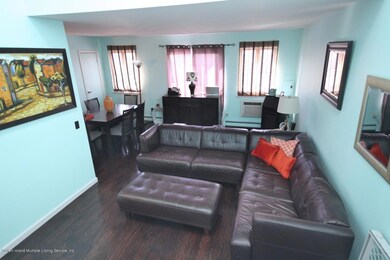 185A Lamped Loop unit 42, Staten Island, NY 10314 - photo 5