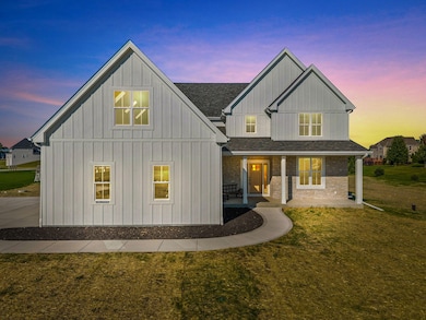 W276N8387 Marshall Dr, Hartland, WI 53029 - photo 7