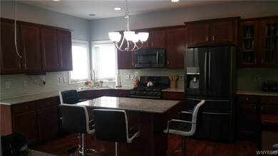 7140 Lakeside Ct, Niagara Falls, NY 14304 - photo 4