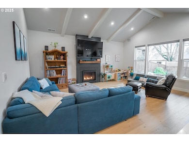 1035 S 33rd St, Springfield, OR 97478 - photo 5