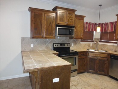 304 Crossover Dr, Pineville, LA 71360 - photo 6