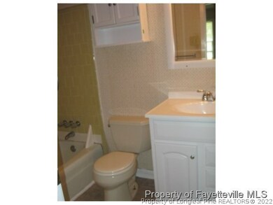 241 Brewster Dr, Fayetteville, NC 28303 - photo 4