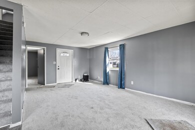 Living Room 02
