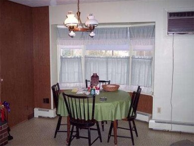 151 Elm St, Hatfield, MA 01038 - photo 6