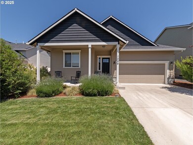 1058 E 16th St, Lafayette, OR 97127 - photo 2