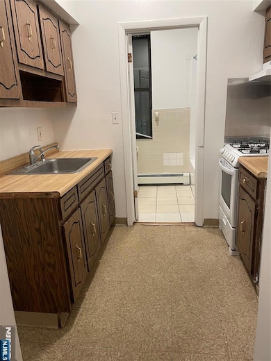 101 Center St unit 8, Clifton, NJ 07011 - photo 4