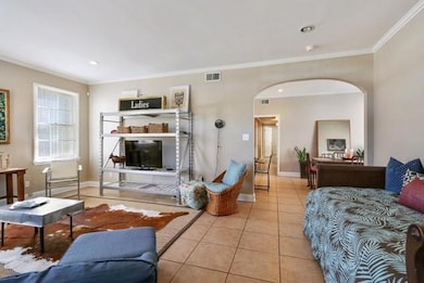 5526 S Claiborne Ave, New Orleans, LA 70125 - photo 3