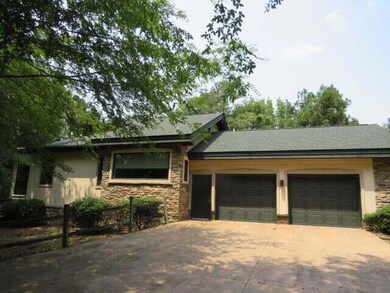 Homeward Bound attached garage
