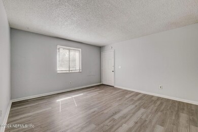 5240 Westchase Ct, Jacksonville, FL 32210 - photo 7