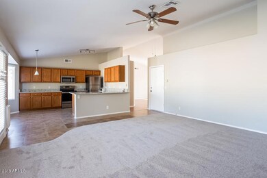 003-photo-living-room-6619350