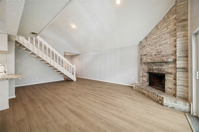 13838 Beech Hollow Ln, Houston, TX 77082 - photo 3