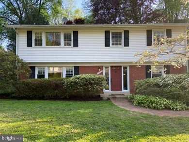 11408 Soward Dr, Kensington, MD 20895 - photo 3