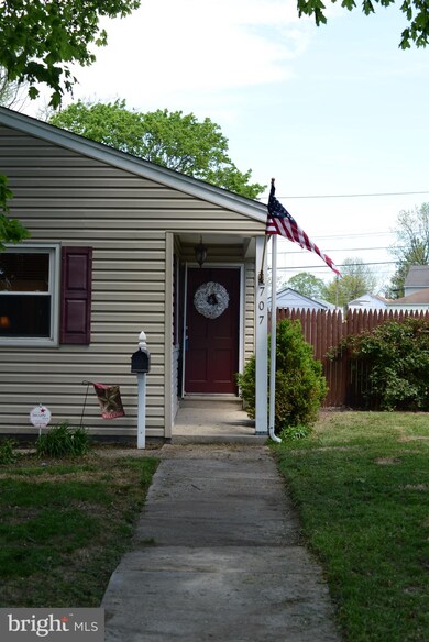 707 Woodsedge Rd, Wilmington, DE 19804 - photo 5