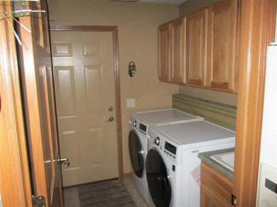 808 Charles Ct, Oregon, WI 53575 - photo 5