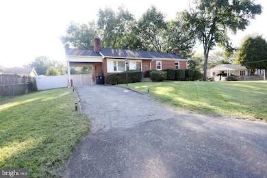 6123 Davis Blvd, Suitland, MD 20746 - photo 3