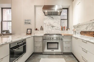 717 Atlantic Ave unit 3C, Boston, MA 02111 - photo 5