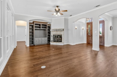 1007 Bentwater Pkwy, Granbury, TX 76049 - photo 5