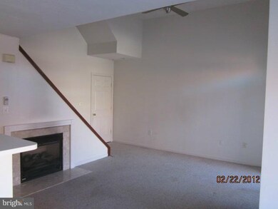 11860 Breton Ct unit 15A, Reston, VA 20191 - photo 2