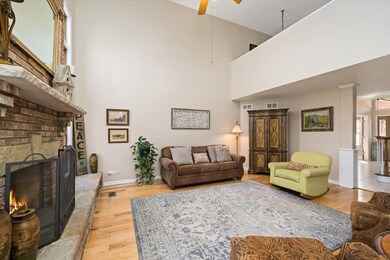 1119 Thackery Ln, Naperville, IL 60564 - photo 7