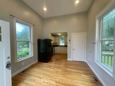 283 Market St unit 3, Rockland, MA 02370 - photo 2